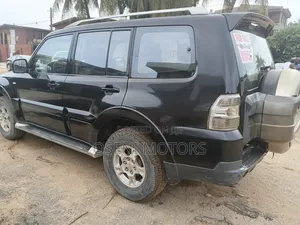 Mitsubishi Pajero 2008 Black