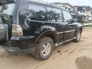 Mitsubishi Pajero 2008 Black