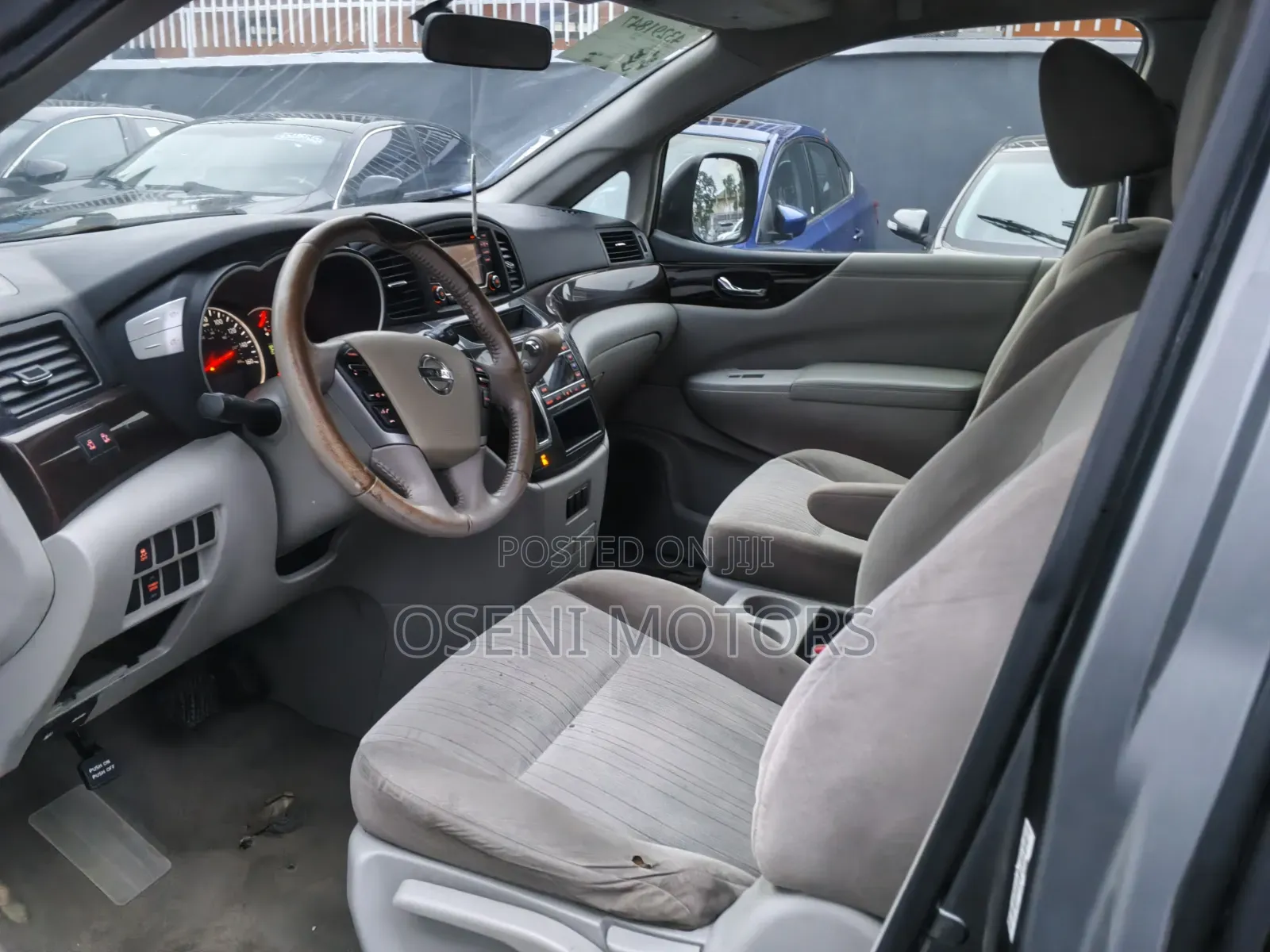 Nissan Quest 2017 Blue