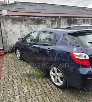 Toyota Matrix XRS Hatchback FWD (2.4L 4cyl 5A) 2010 Blue