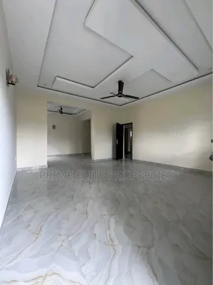 2bdrm Block of Flats in Idoro Road, Uyo, for rent