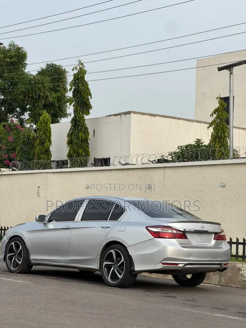 Honda Accord 2016 Silver