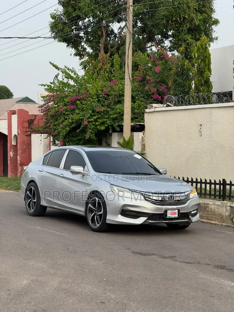 Honda Accord 2016 Silver