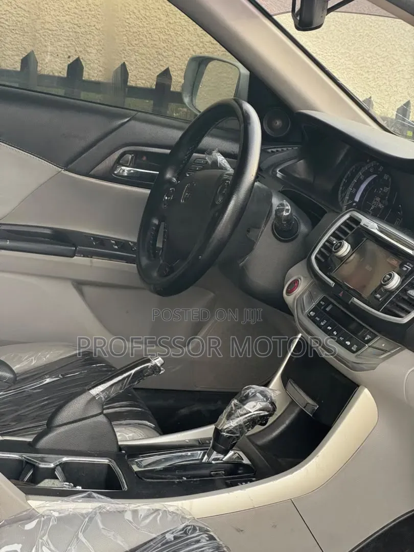 Honda Accord 2016 Silver