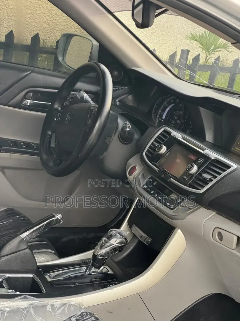 Honda Accord 2016 Silver