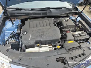 Toyota Camry XLE V6 4dr Sedan (3.5L 6cyl 6A) 2013 Blue