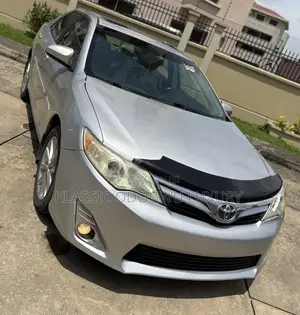 Toyota Camry 2014 Silver