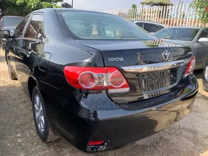 Toyota Corolla L 4dr Sedan (1.8L 4cyl 5M) 2013 Black