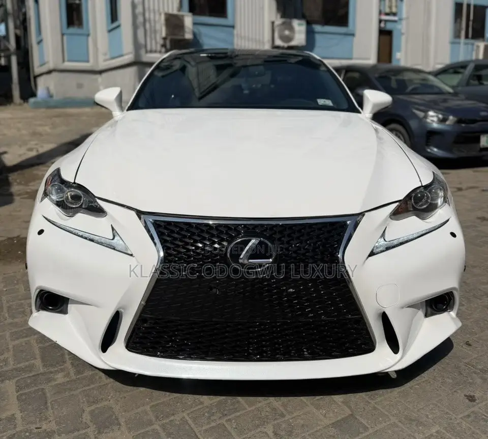 Lexus IS 2015 White
