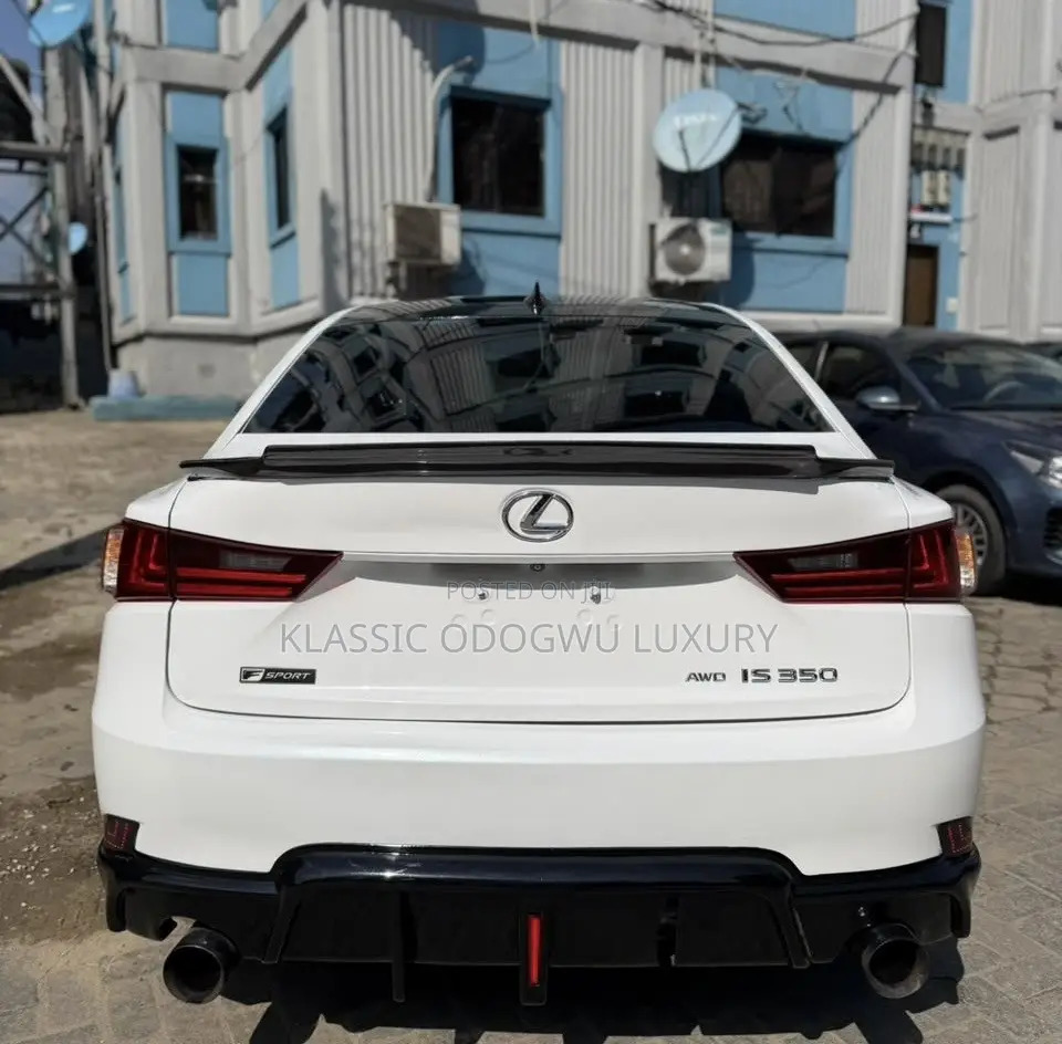 Lexus IS 2015 White