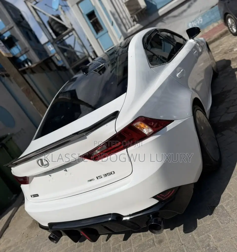 Lexus IS 2015 White
