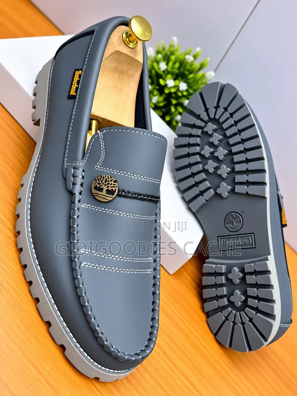 Timberland Loafers With Lug Soles in Black/Gray Size 40-46