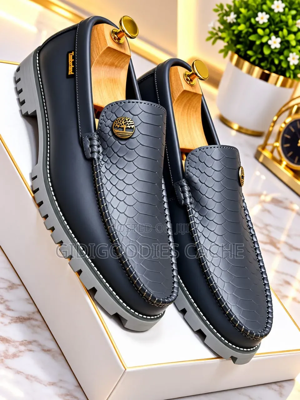Timberland Loafers With Lug Soles in Black/Gray Size 40-46