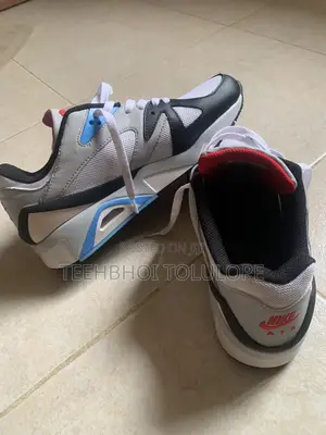 Nike Air Structure