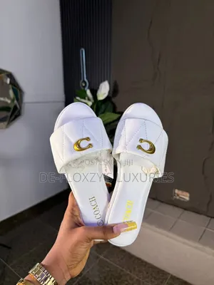Ladies Coach Slides