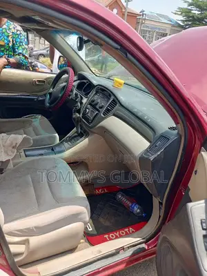 Toyota Highlander 2004 Red