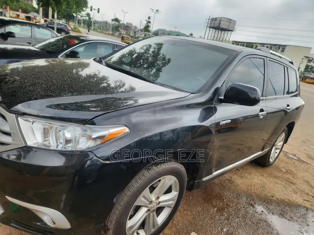 Toyota Highlander 2013 Black