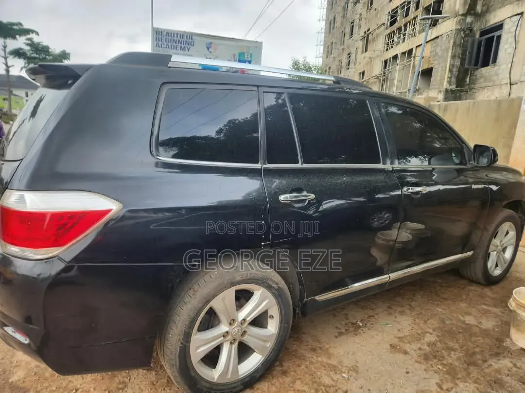 Toyota Highlander 2013 Black