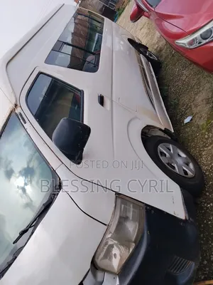 Toyota HiAce 2013 White