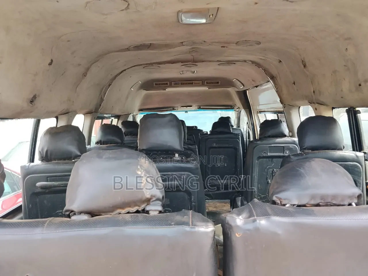 Toyota HiAce 2013 White