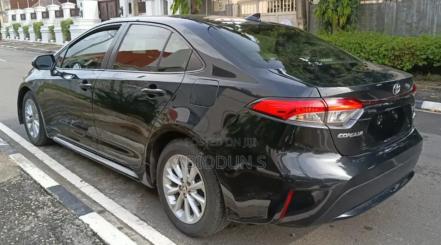 Toyota Corolla XLE 2020 Black