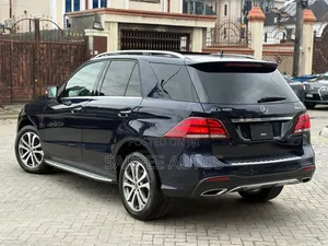 Mercedes-Benz GLE-Class GLE 400 4MATIC 2018 Blue