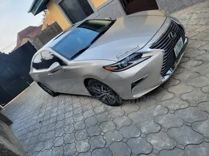 Lexus ES 2016 Gold