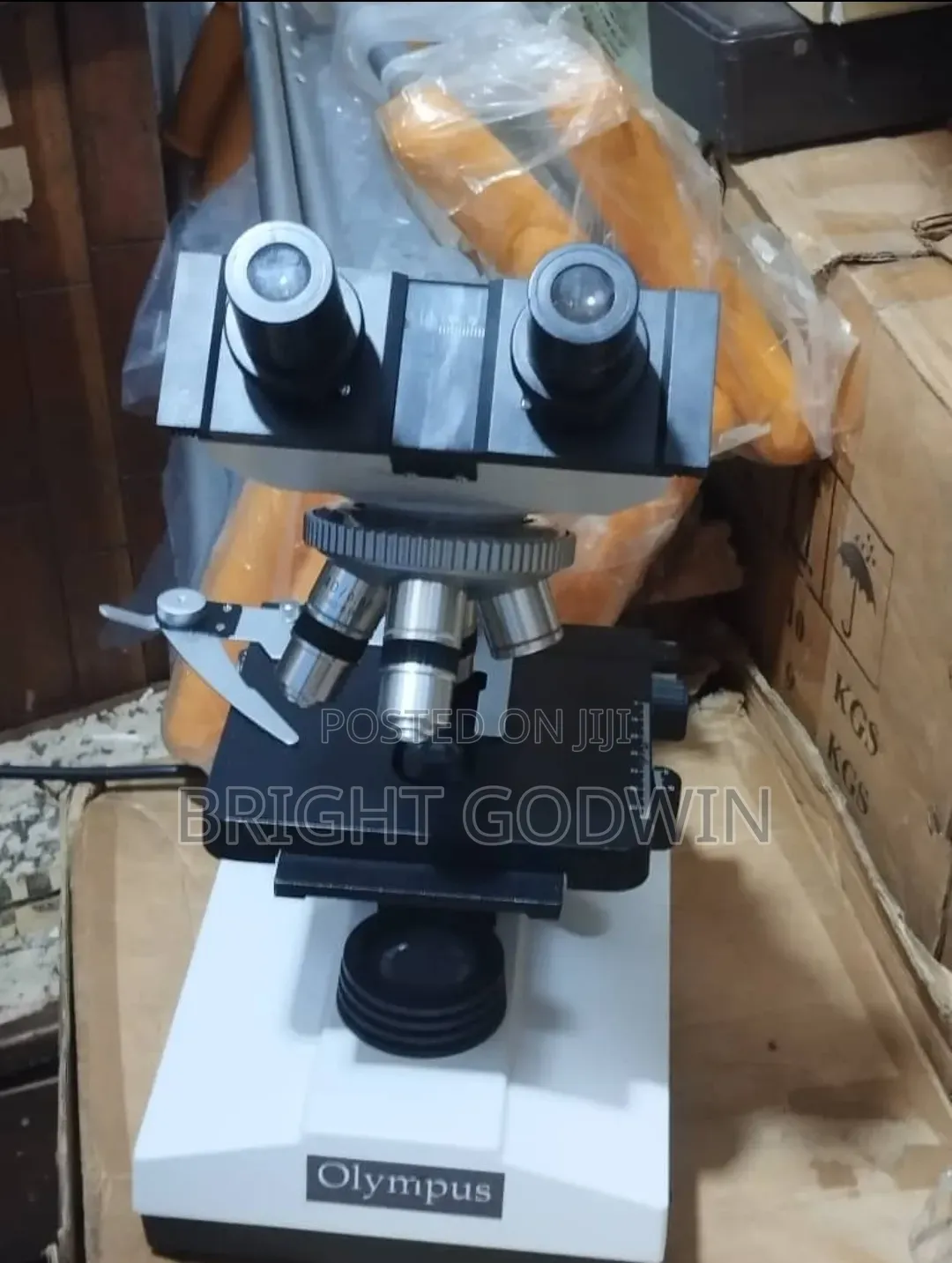 Microscope