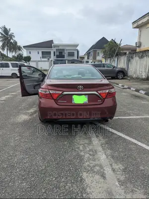 Toyota Camry 2017