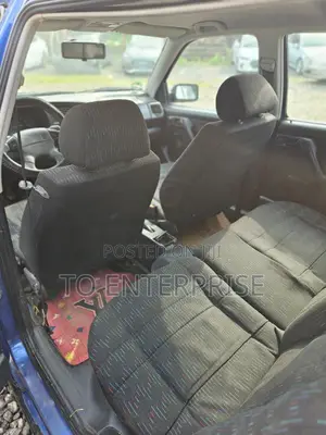 Volkswagen Golf 2000 Blue