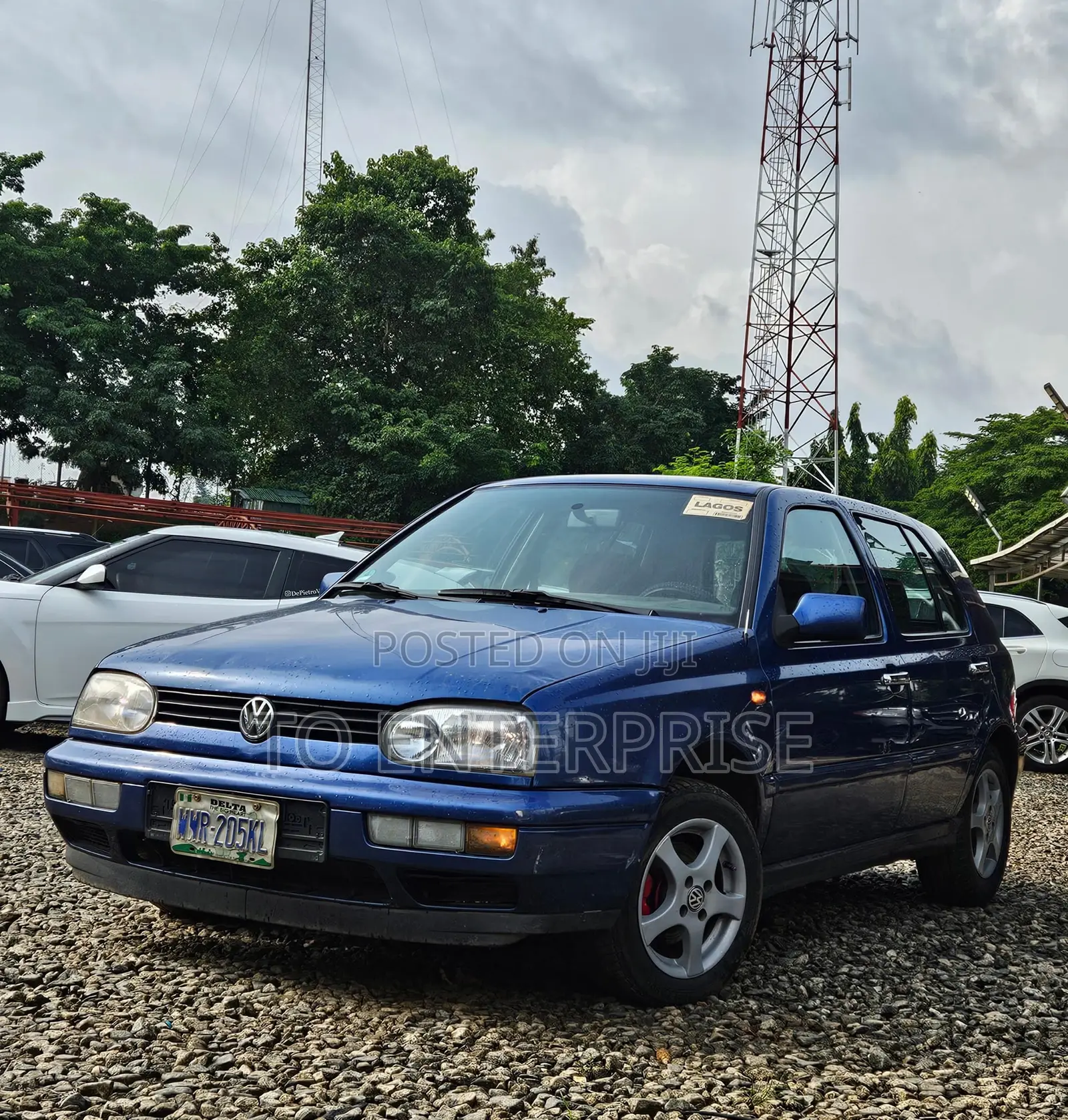 Volkswagen Golf 2000 Blue