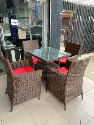 Rattan 4 Seater Restaurant Table