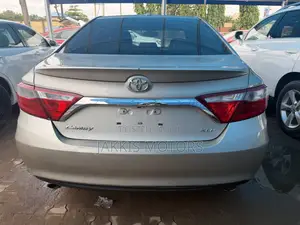Toyota Camry 2015 Gold
