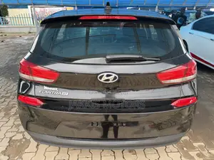Hyundai Elantra 2019 Black