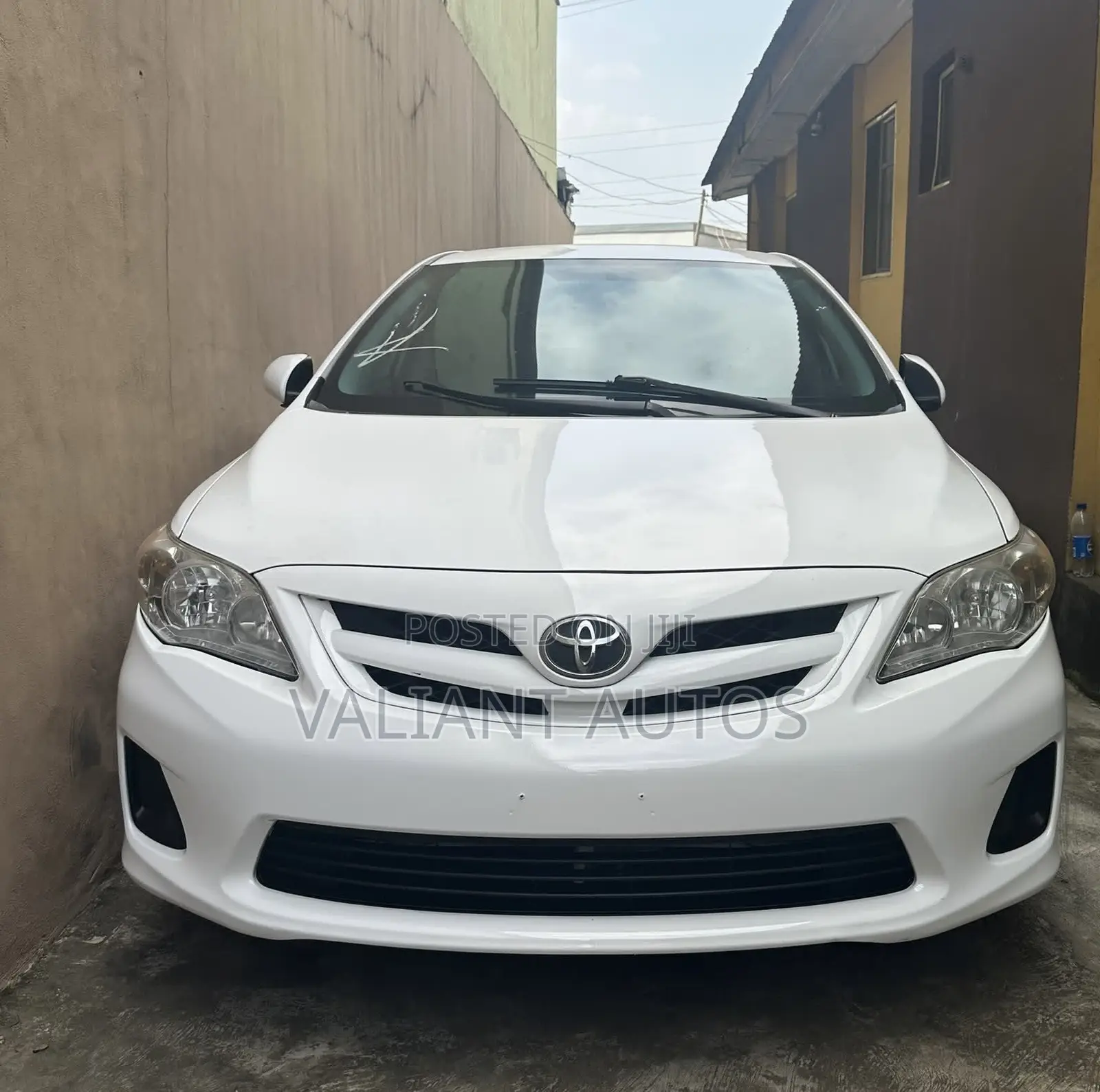 Toyota Corolla 2013 White