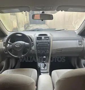 Toyota Corolla 2013 White