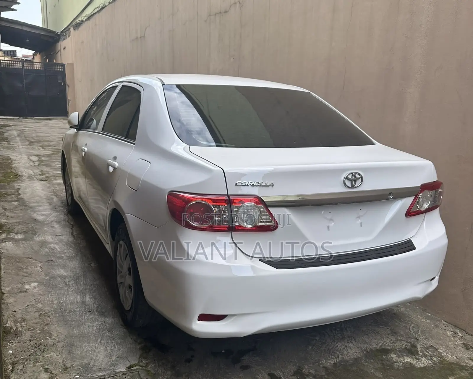 Toyota Corolla 2013 White