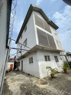 Office Buildings on 3 Floors on 500sqm
