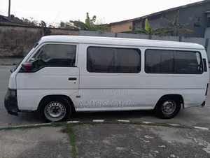Nissan Caravan (Urvan) 2001 White