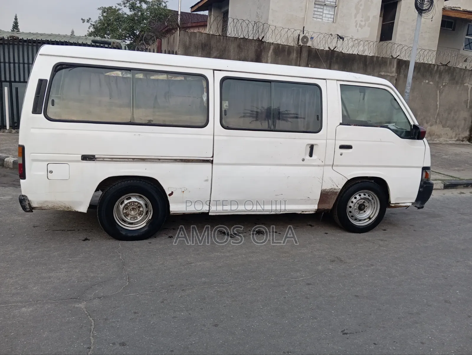 Nissan Caravan (Urvan) 2001 White