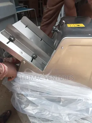 Toast Slicer Machine