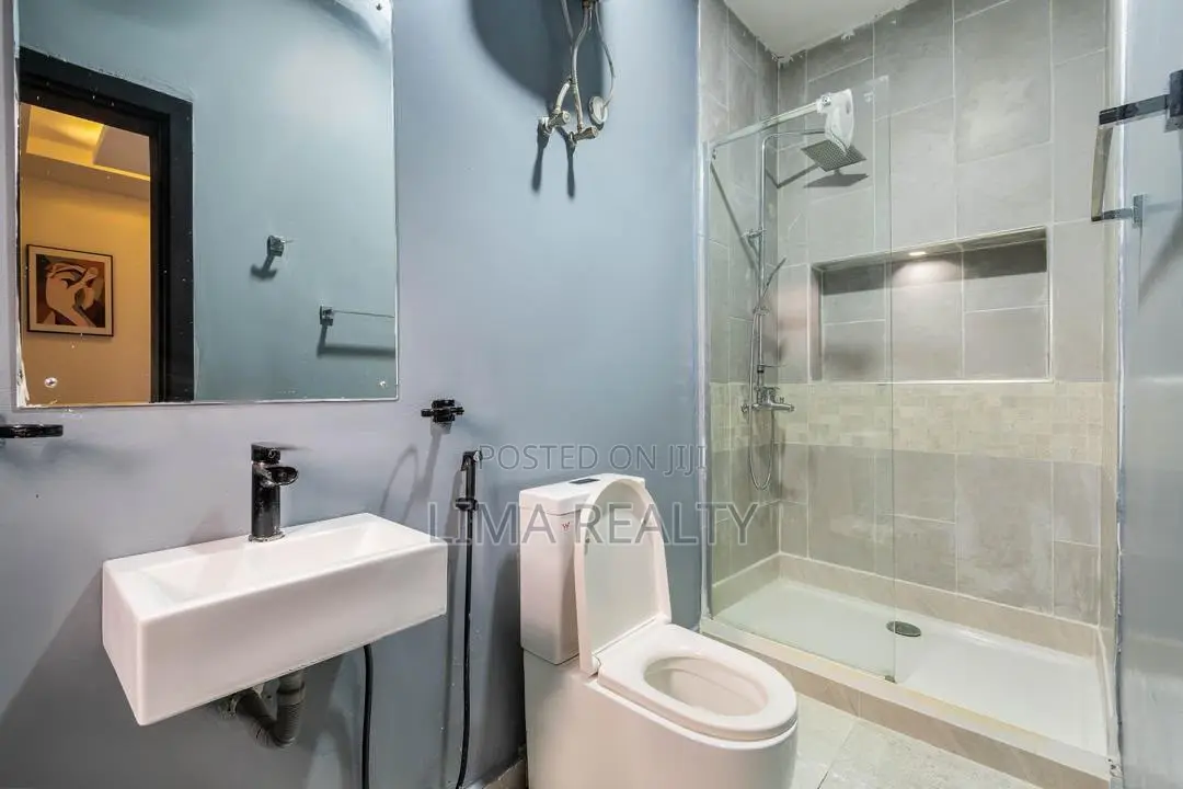 Shared Kitchen, Common Room & Balcony Studio Unit