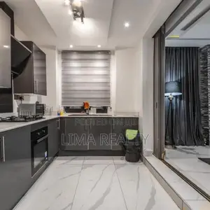 Shared Kitchen, Common Room & Balcony Studio Unit