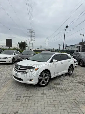 Toyota Venza Limited AWD V6 2013 White