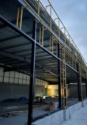 Heavy-Duty Industrial Hall Construction