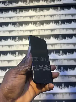 Apple iPhone 7 32 GB Black