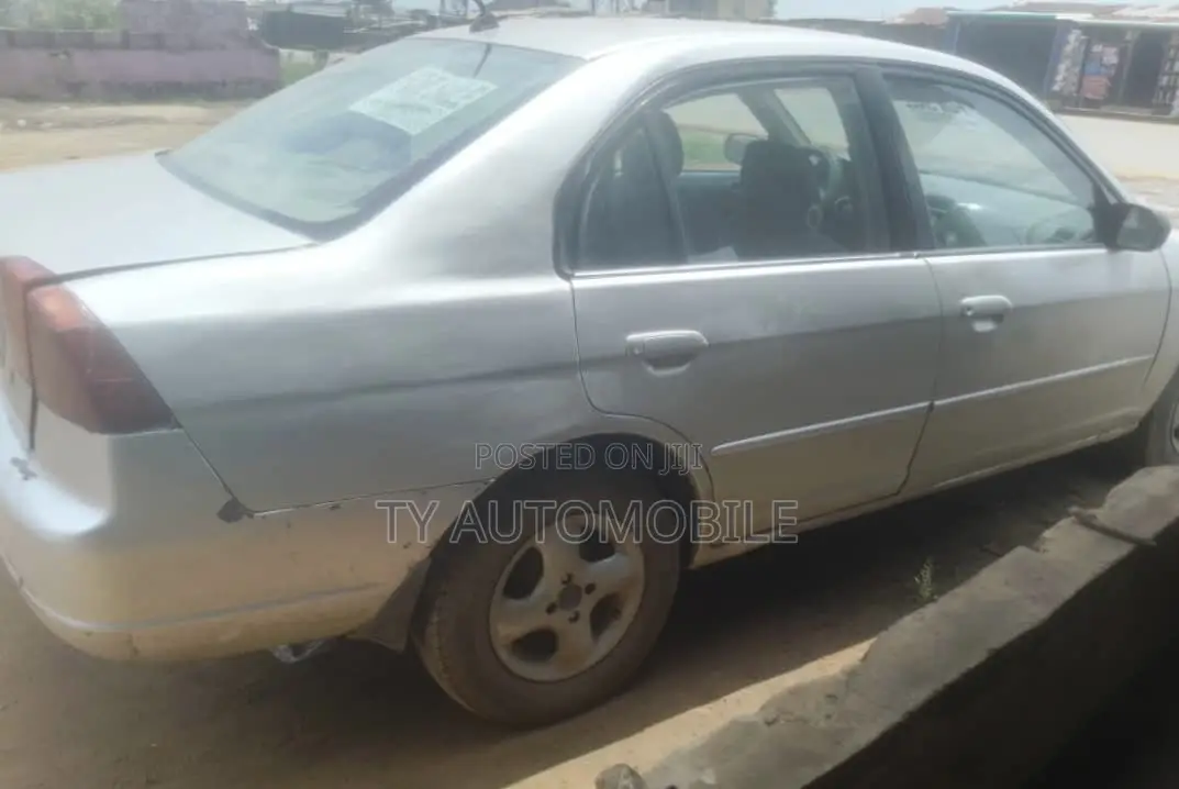 Honda Civic 2003 Silver