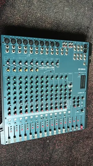 Yamaha Mixing Console