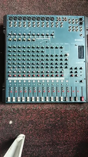 Yamaha Mixing Console
