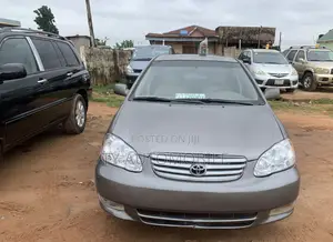 Toyota Corolla 2004 Gray